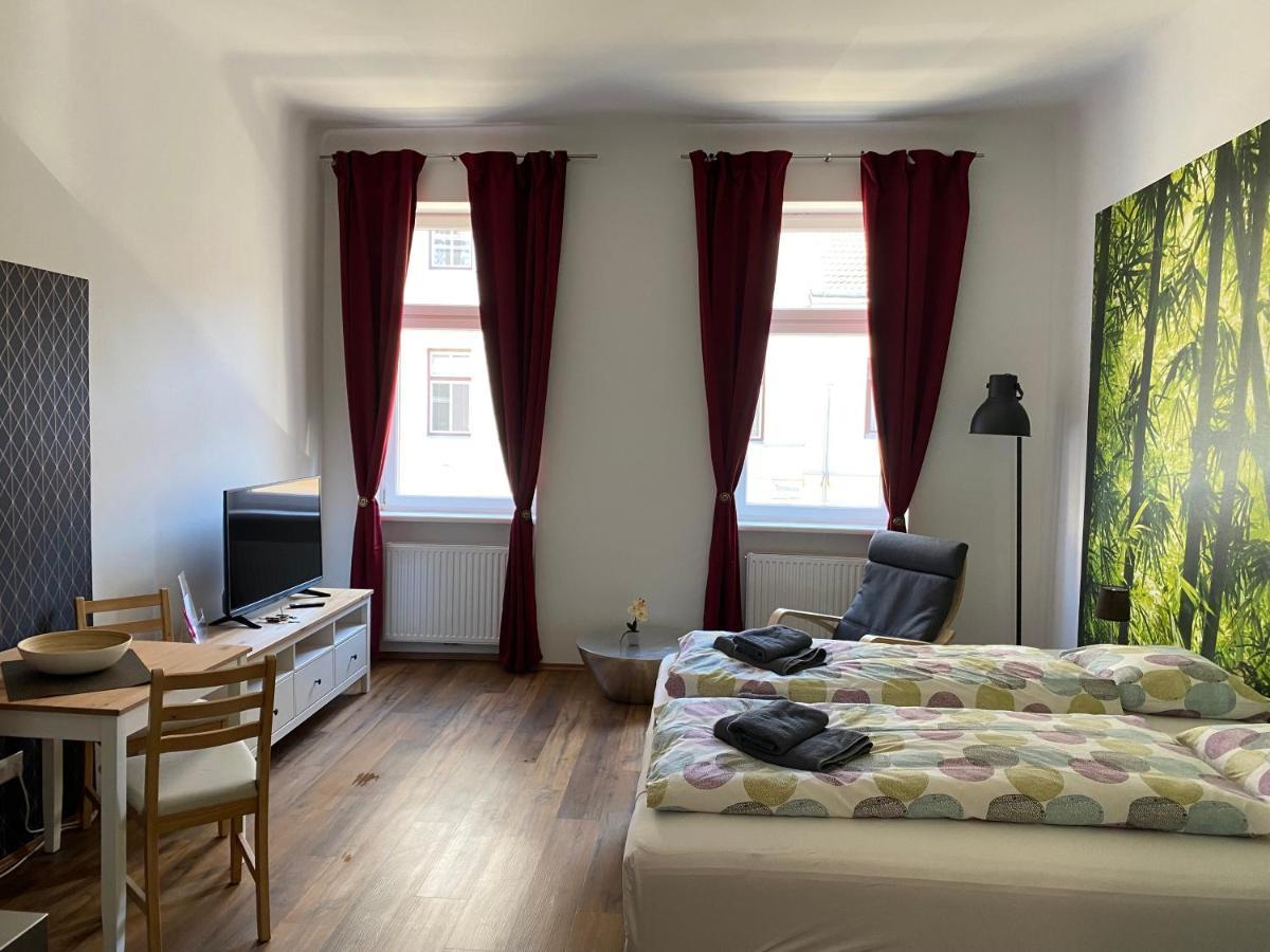 Studio & Apartments Near Reumannplatz Viyana Dış mekan fotoğraf