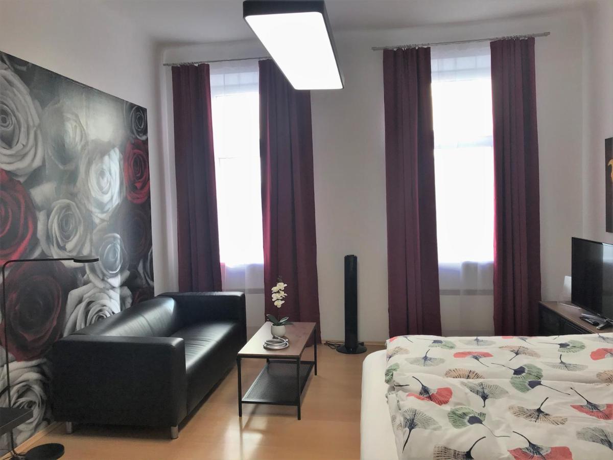 Studio & Apartments Near Reumannplatz Viyana Dış mekan fotoğraf