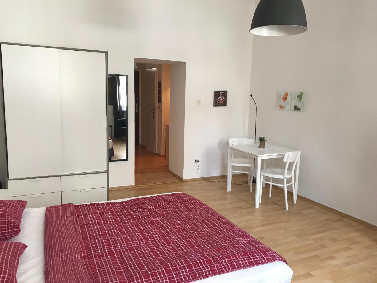 Studio & Apartments Near Reumannplatz Viyana Dış mekan fotoğraf
