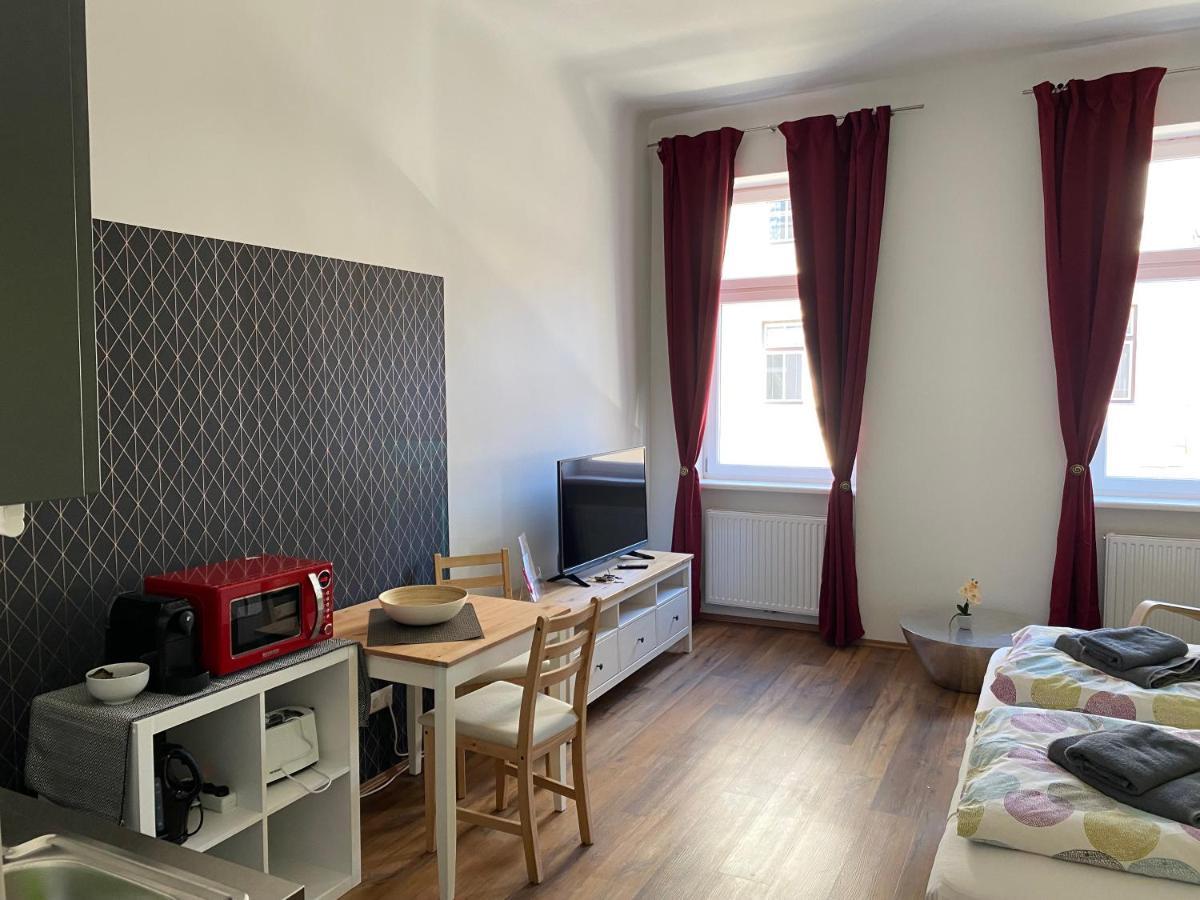 Studio & Apartments Near Reumannplatz Viyana Dış mekan fotoğraf