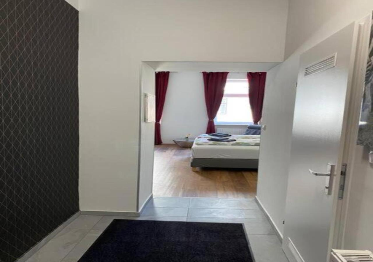 Studio & Apartments Near Reumannplatz Viyana Dış mekan fotoğraf